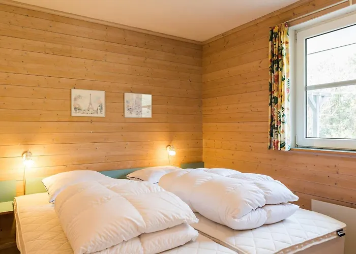 8 Person In Norre Nebel